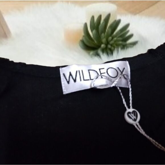 WILDFOX COUTURE GOLD CRESTED WILDFOX LOGO BLACK LONG SLEEVE LIGHTWEIGHT SWEATER - Picture 9 of 13